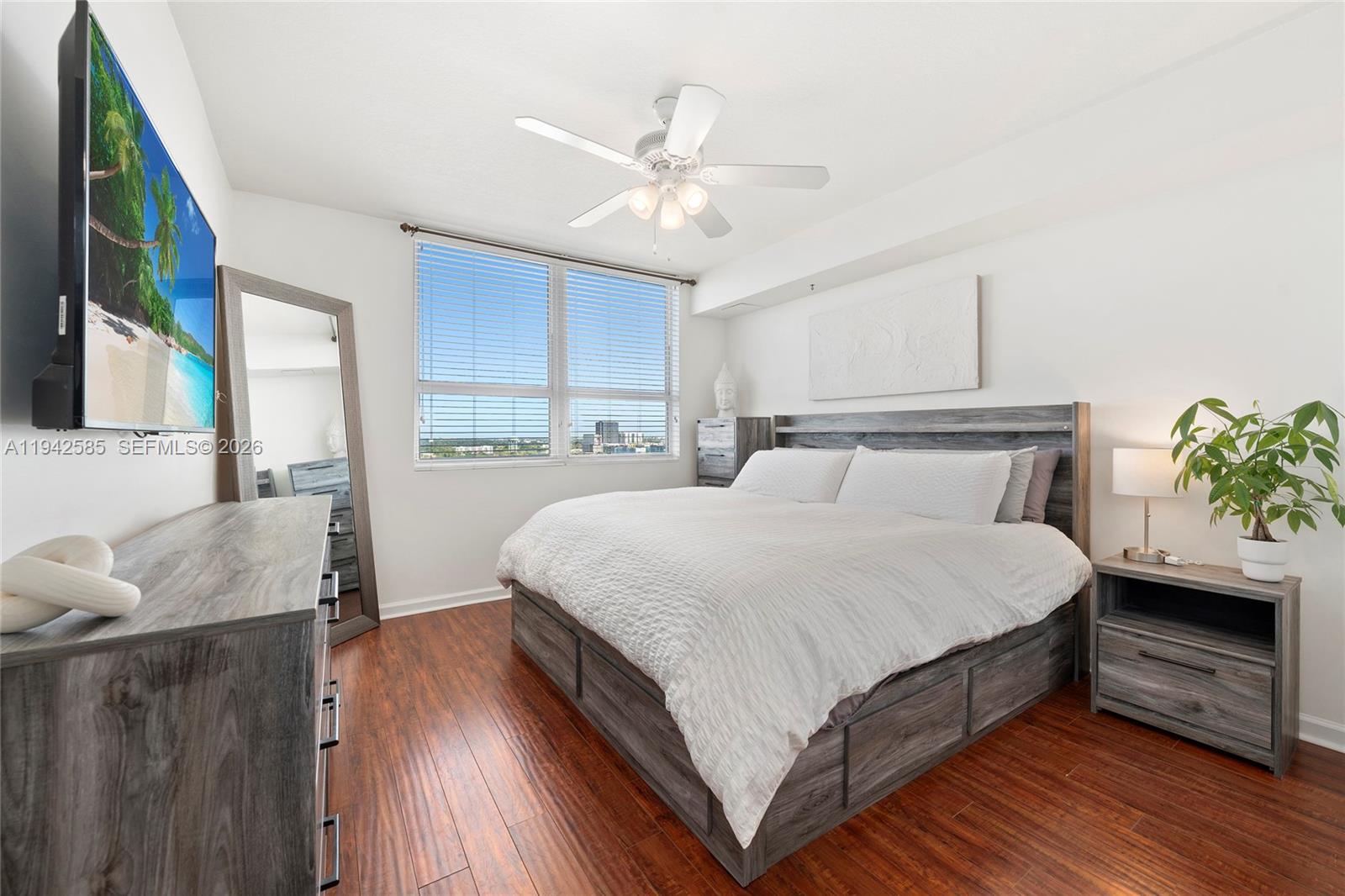 SYMPHONY NORTH CONDO - Residential