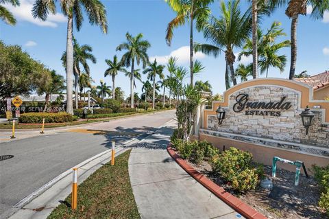 Photo of 426 NE 20th Ave, Homestead, FL 33033 (MLS # A11969612)