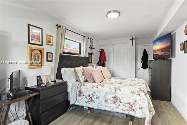 HOLLYWOOD HIGHLANDS PARK - Residential