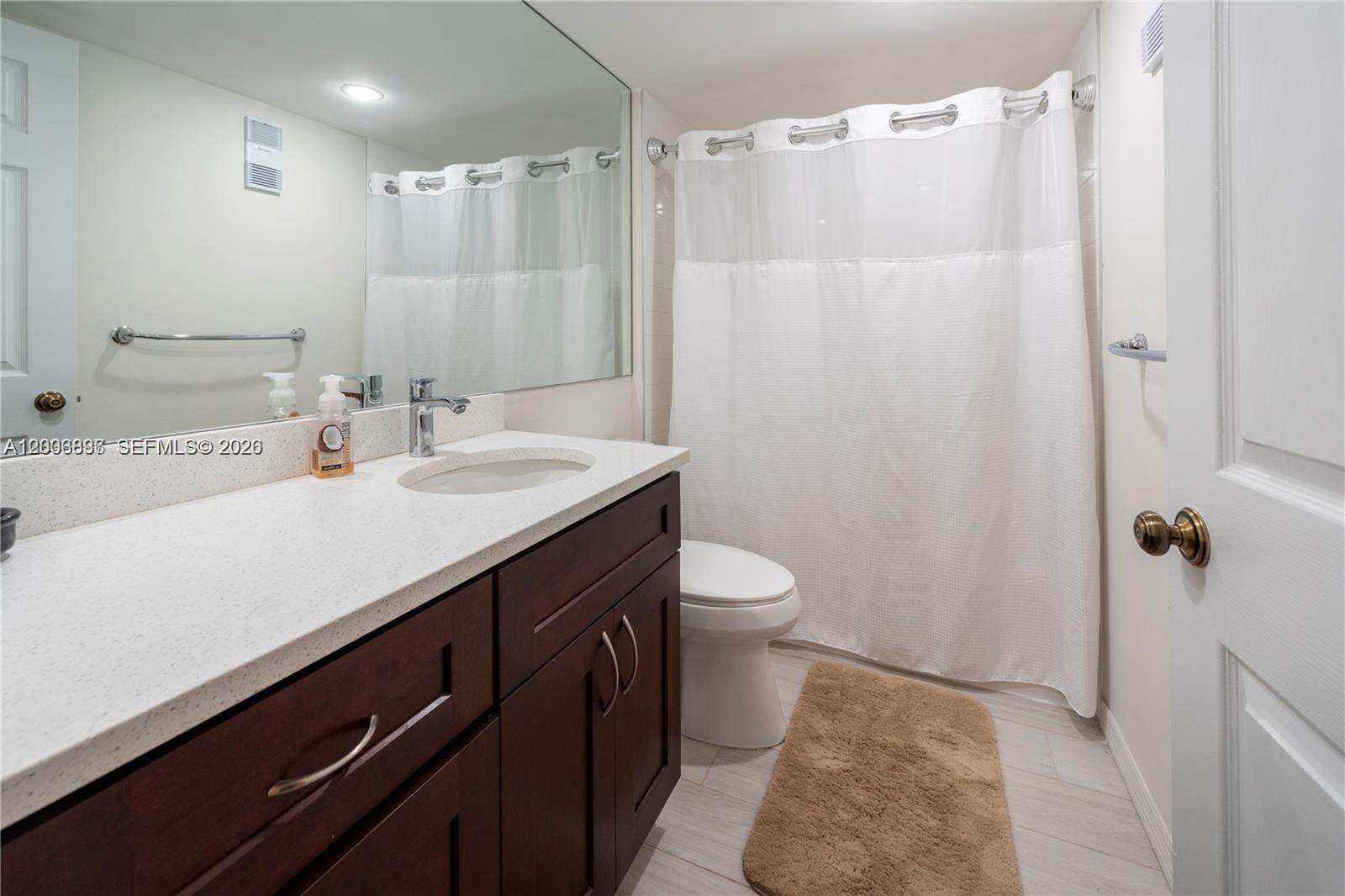 CONDO 15 OF WHITEHALL CON - Residential