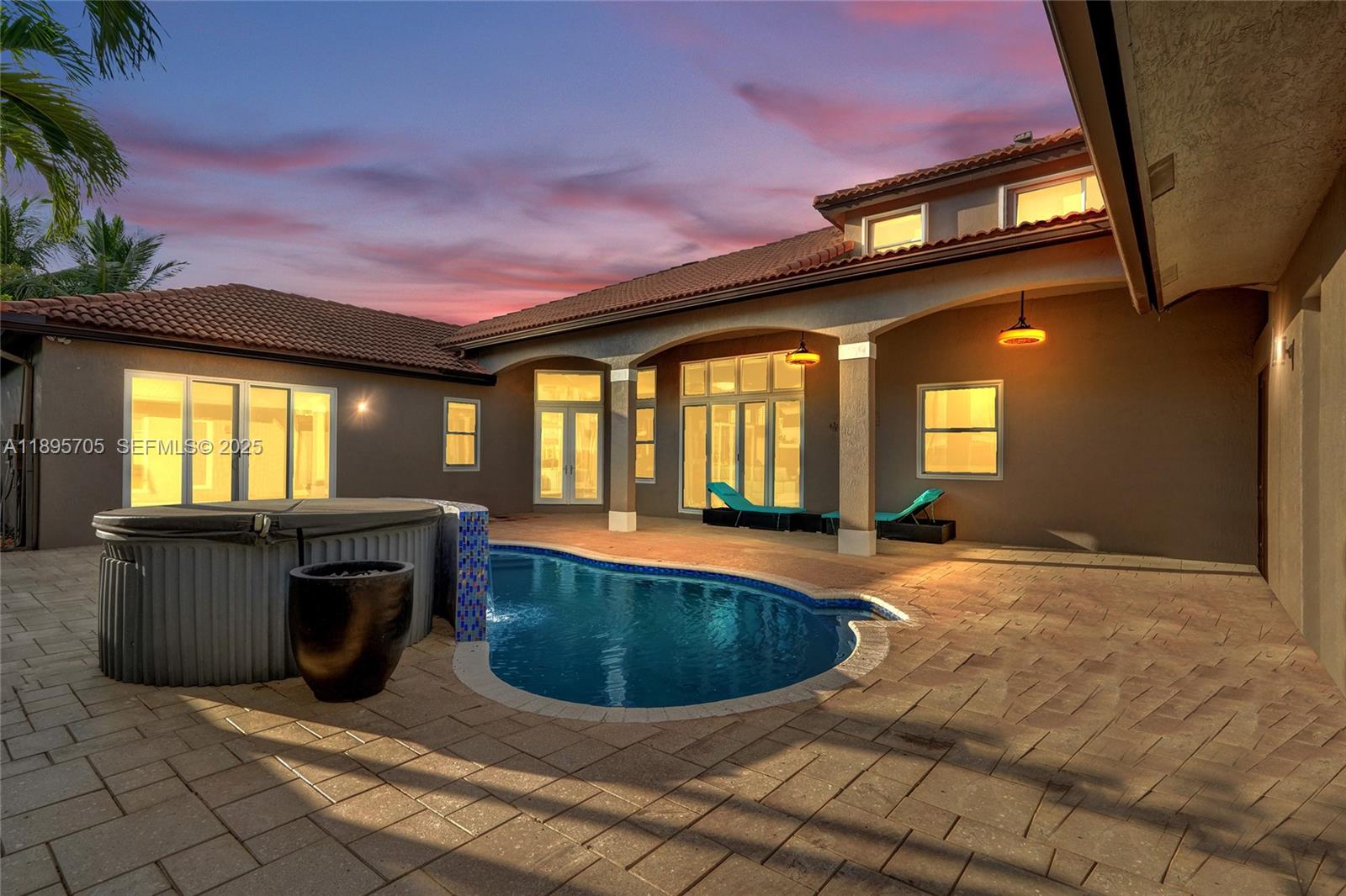 SUNSET LAKES PLAT TWO - Residential