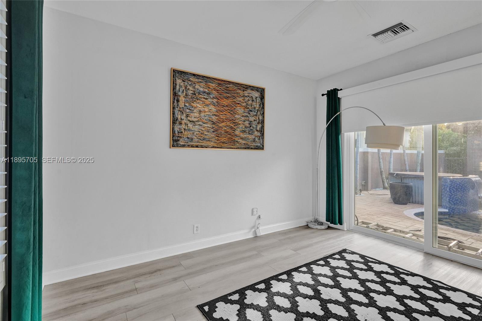 SUNSET LAKES PLAT TWO - Residential