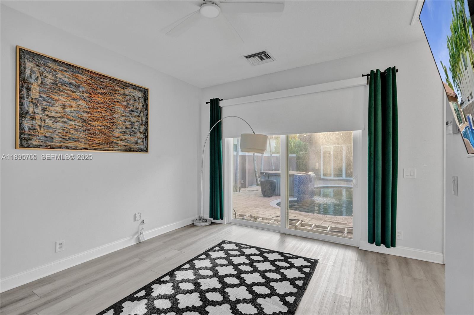 SUNSET LAKES PLAT TWO - Residential