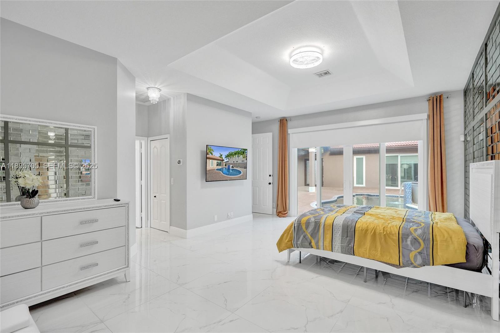 SUNSET LAKES PLAT TWO - Residential