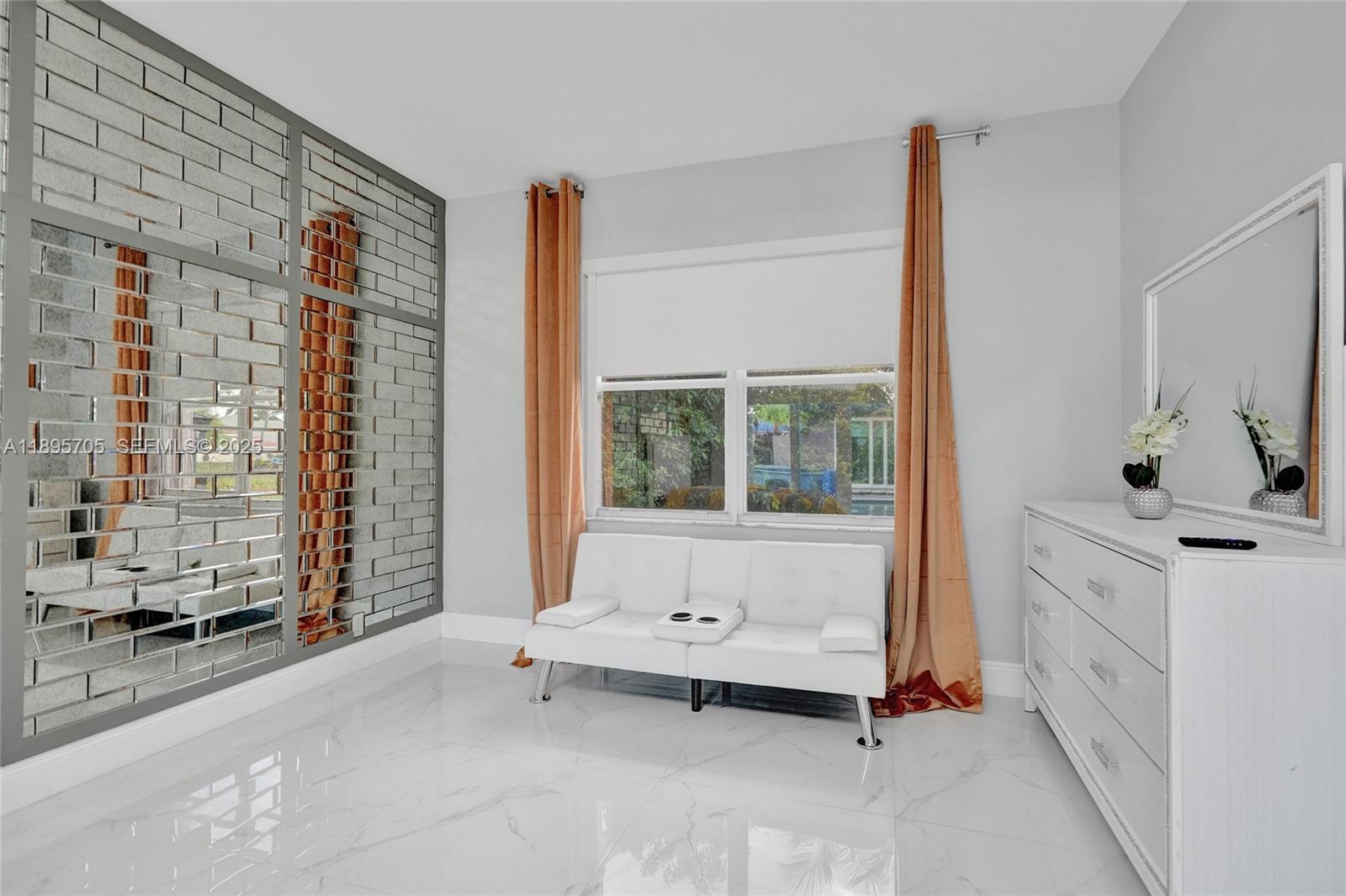 SUNSET LAKES PLAT TWO - Residential