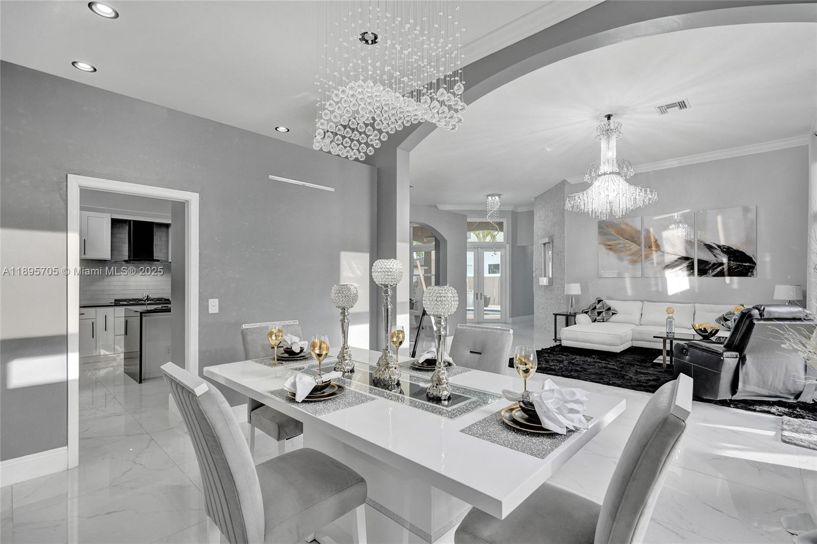 SUNSET LAKES PLAT TWO - Residential