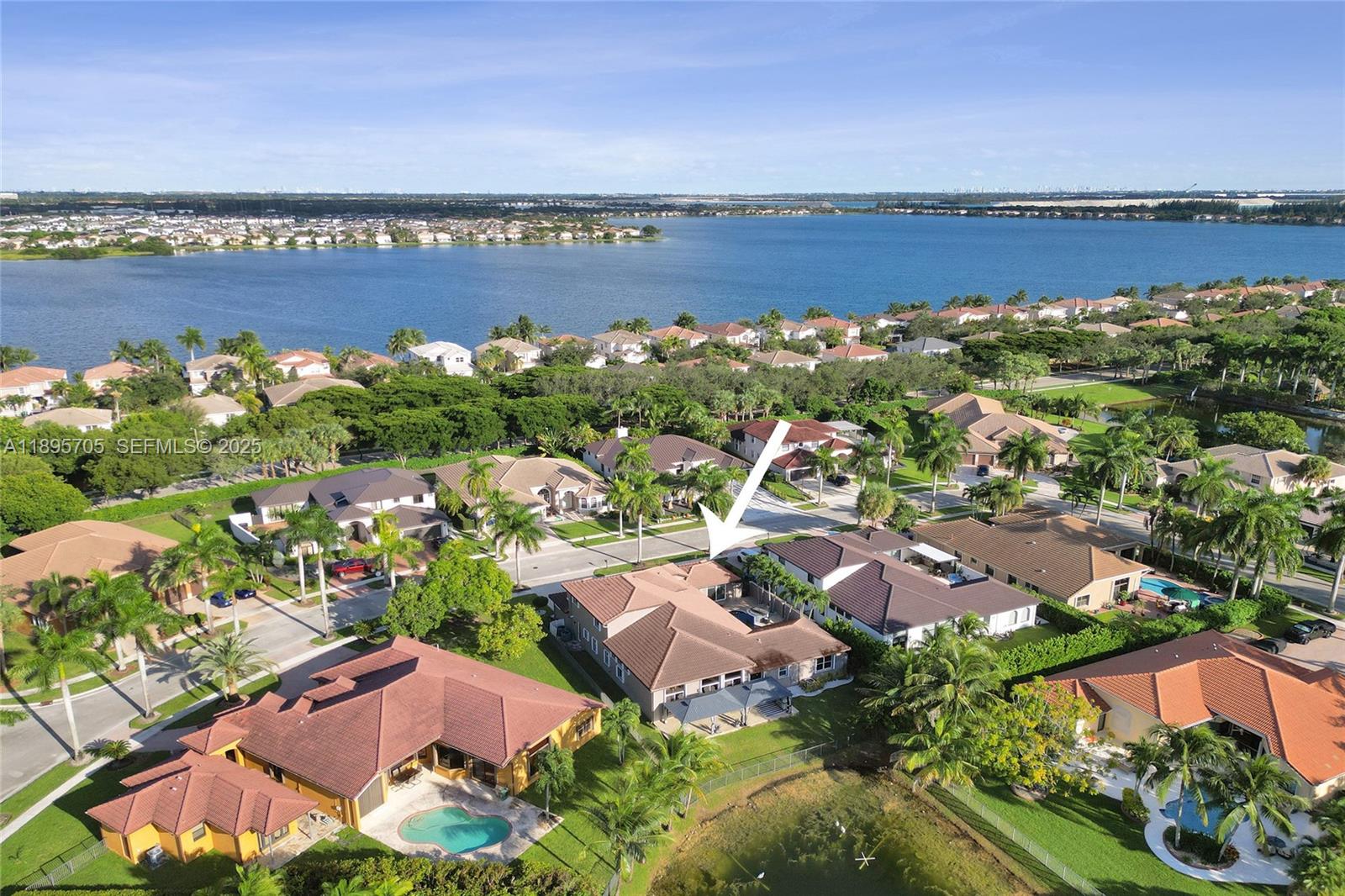 SUNSET LAKES PLAT TWO - Residential