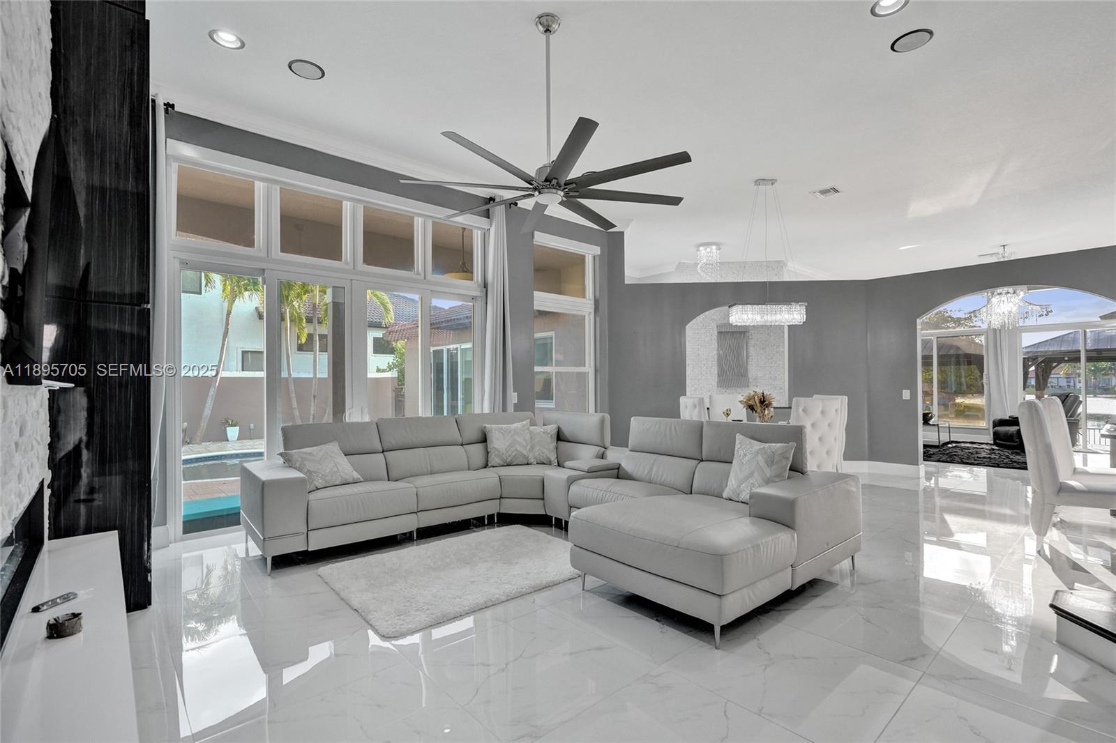 SUNSET LAKES PLAT TWO - Residential