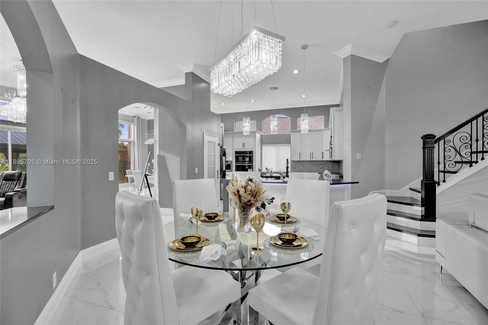 SUNSET LAKES PLAT TWO - Residential