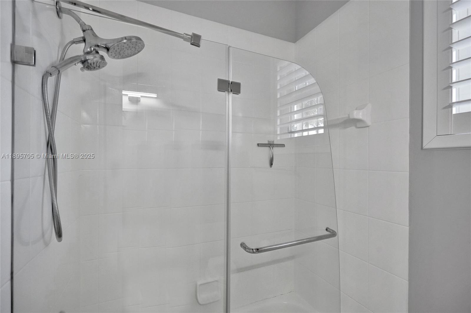 SUNSET LAKES PLAT TWO - Residential