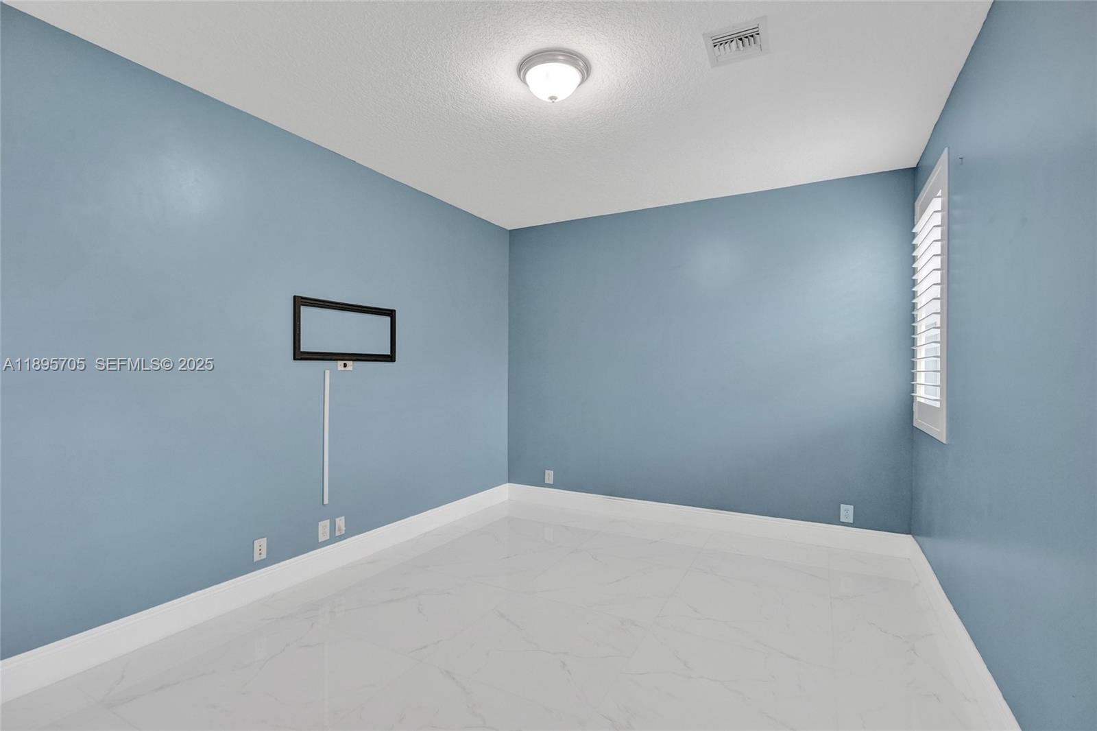 SUNSET LAKES PLAT TWO - Residential