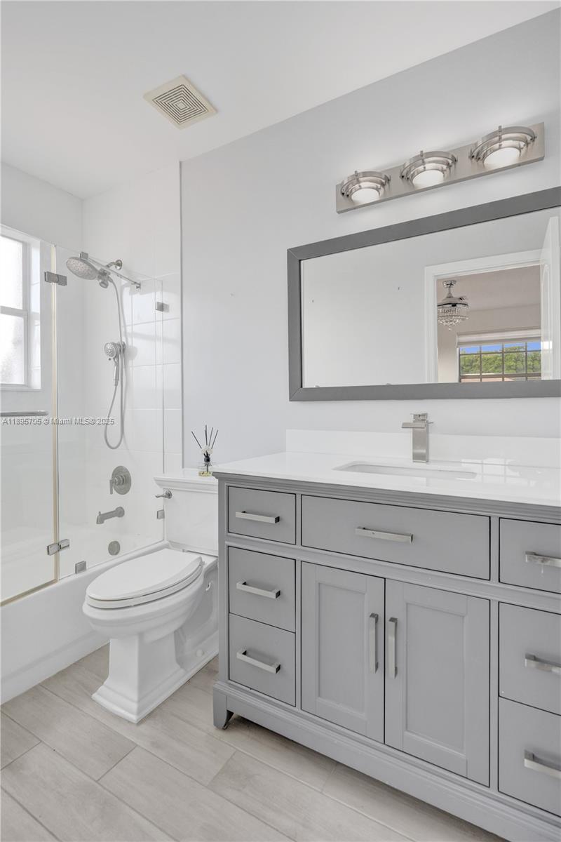SUNSET LAKES PLAT TWO - Residential