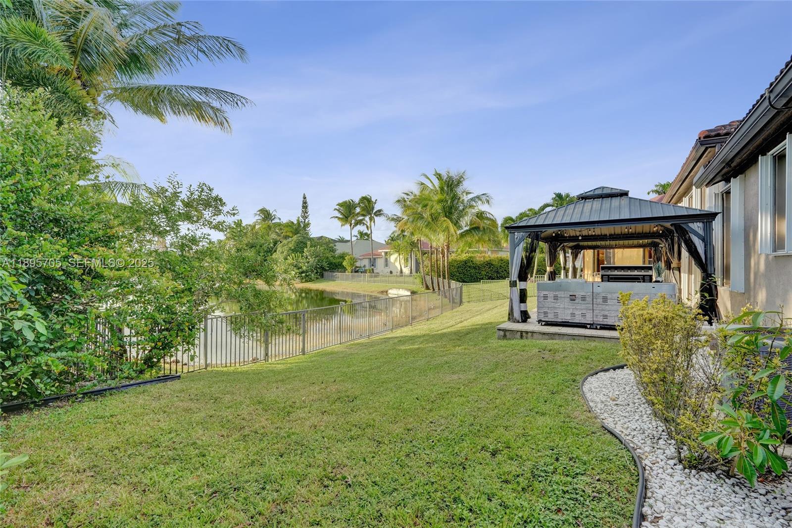 SUNSET LAKES PLAT TWO - Residential