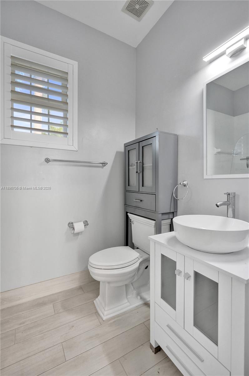SUNSET LAKES PLAT TWO - Residential