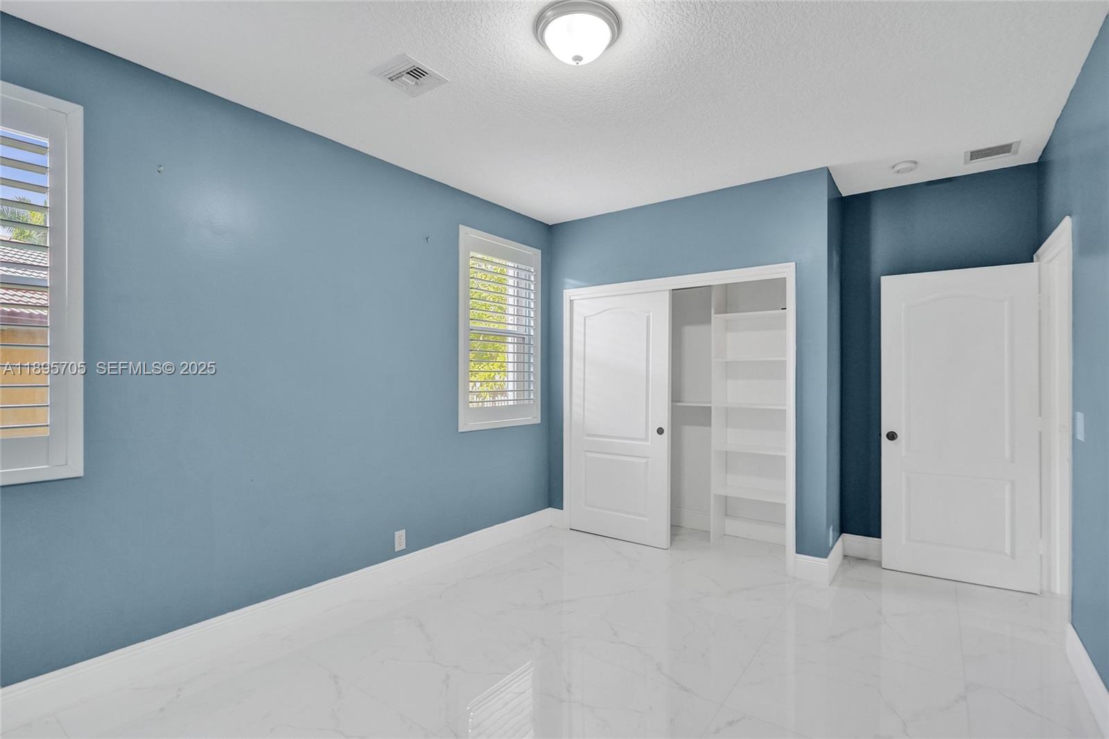 SUNSET LAKES PLAT TWO - Residential