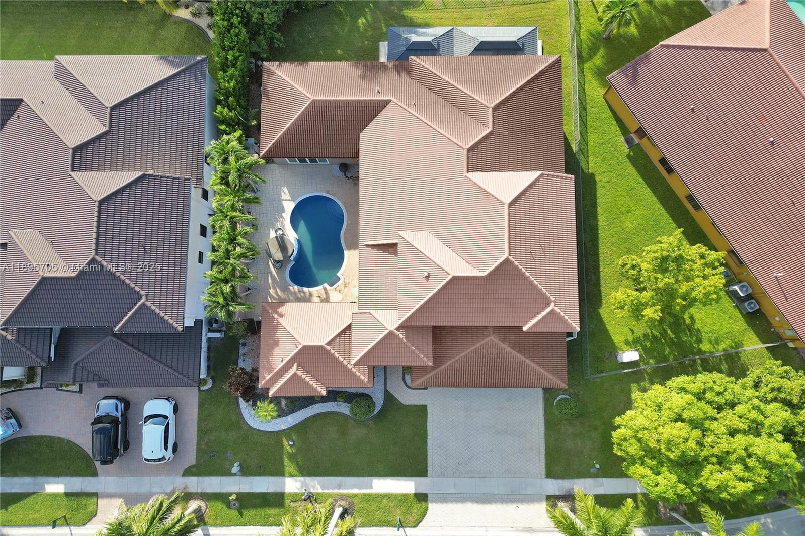 SUNSET LAKES PLAT TWO - Residential