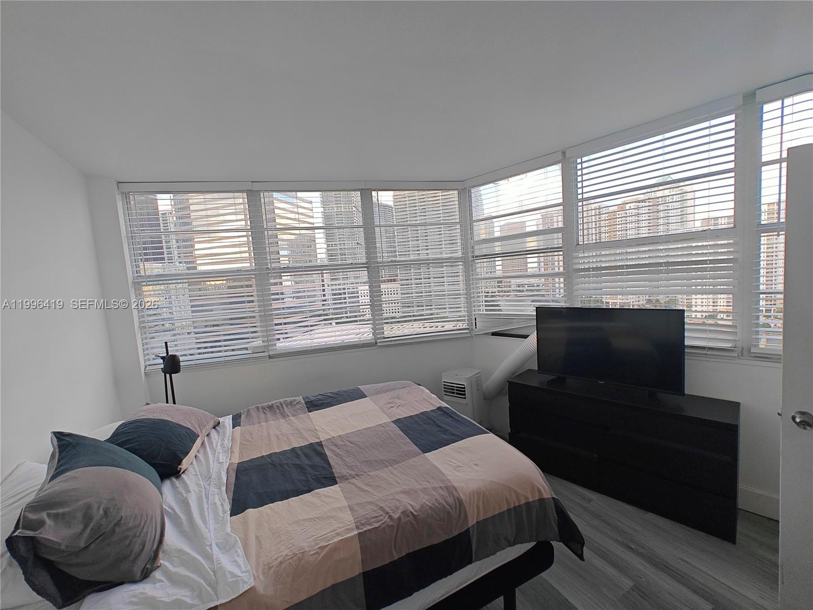 FOUR AMBASSADORS CONDO PH - Residential