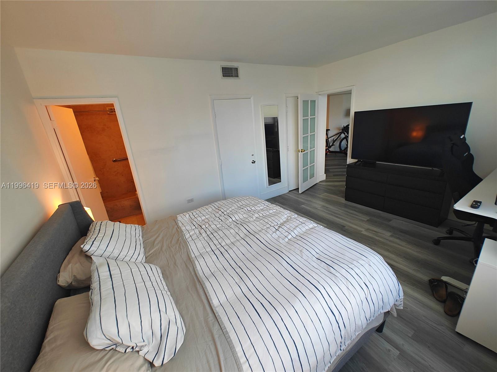 FOUR AMBASSADORS CONDO PH - Residential