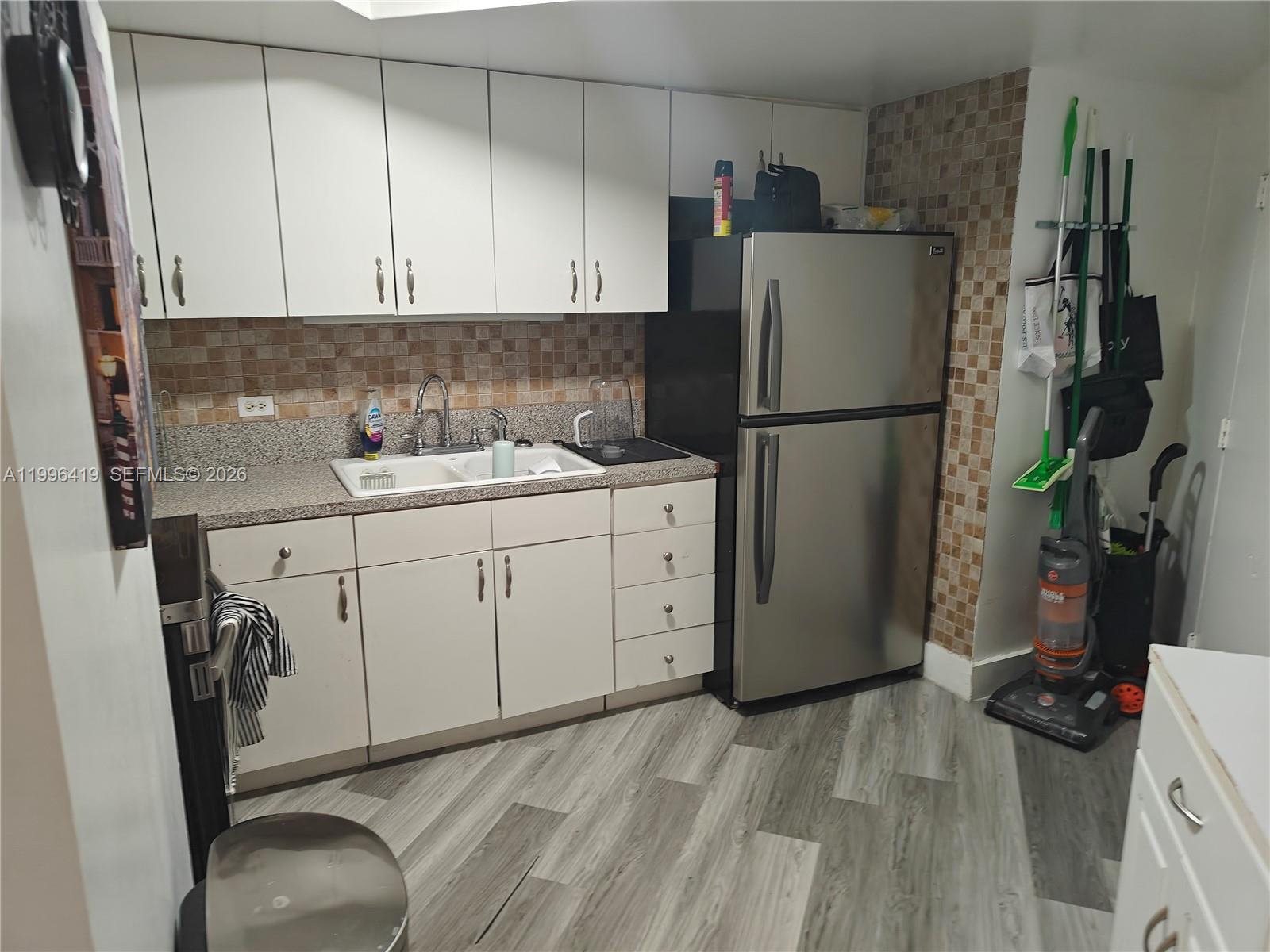 FOUR AMBASSADORS CONDO PH - Residential