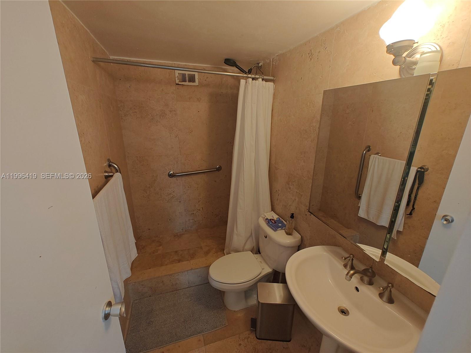 FOUR AMBASSADORS CONDO PH - Residential