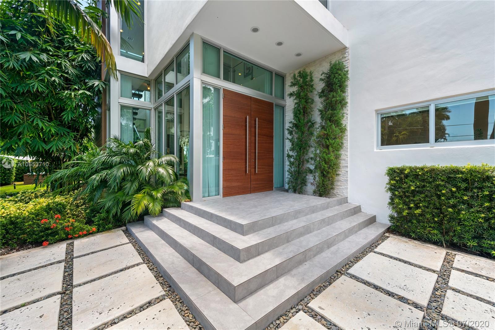 HIBISCUS ISLAND - Residential