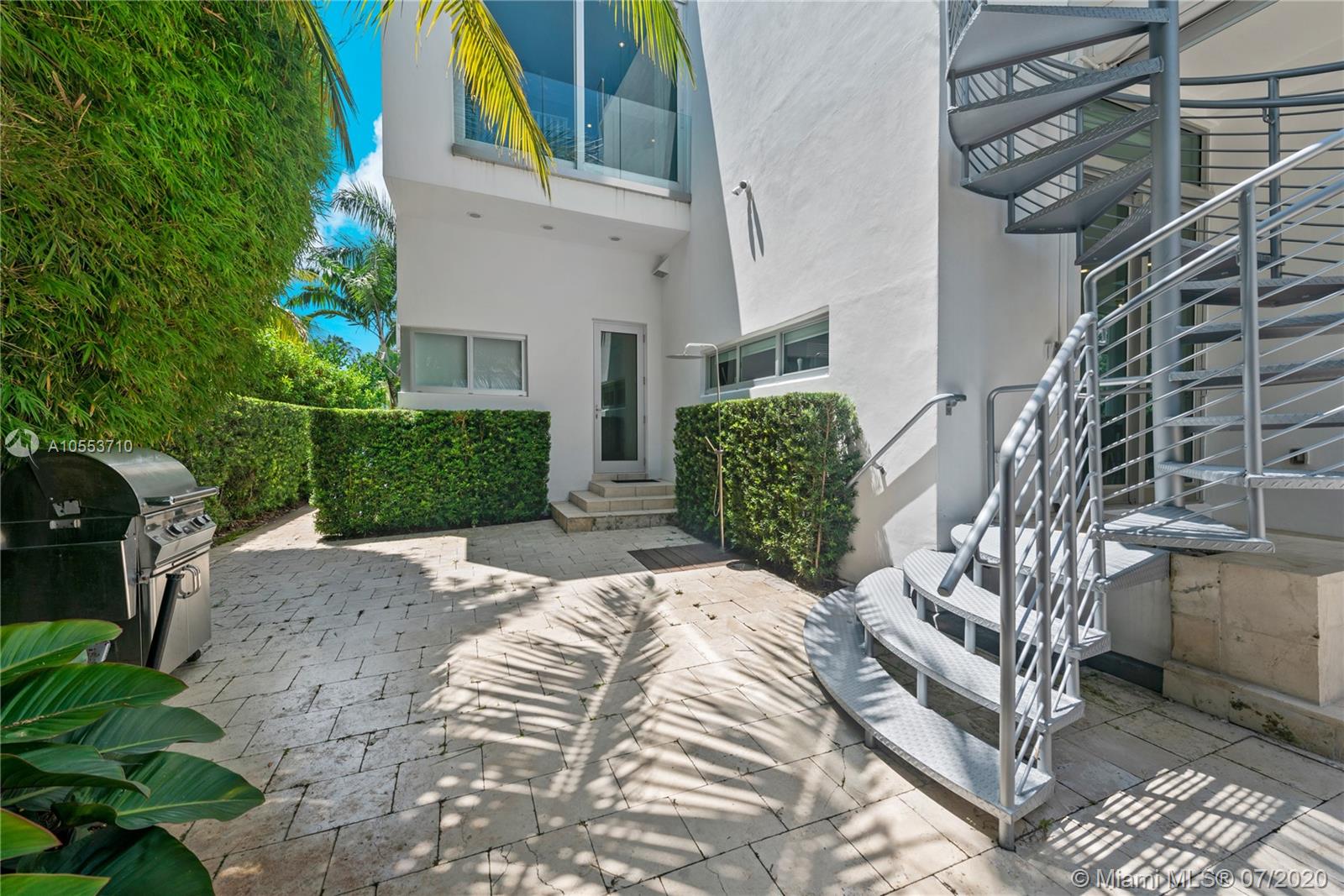 HIBISCUS ISLAND - Residential