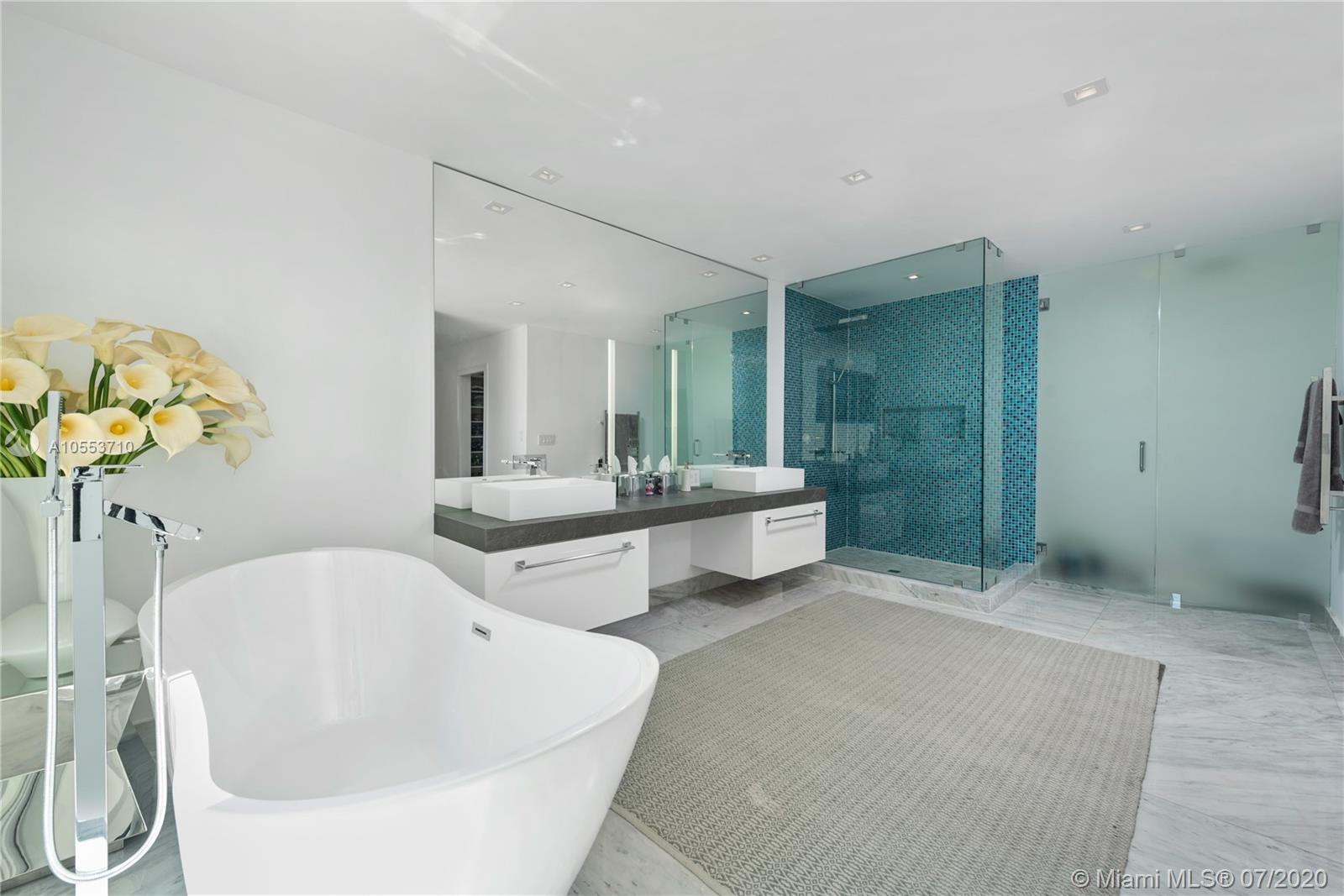 HIBISCUS ISLAND - Residential