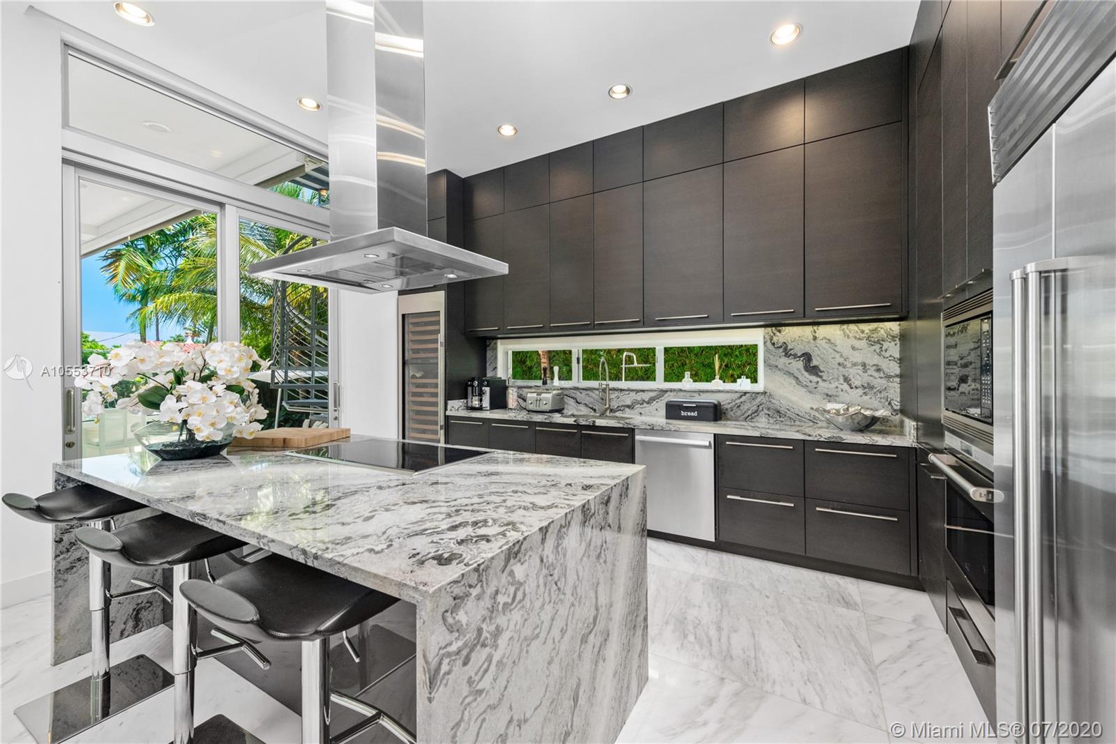 HIBISCUS ISLAND - Residential