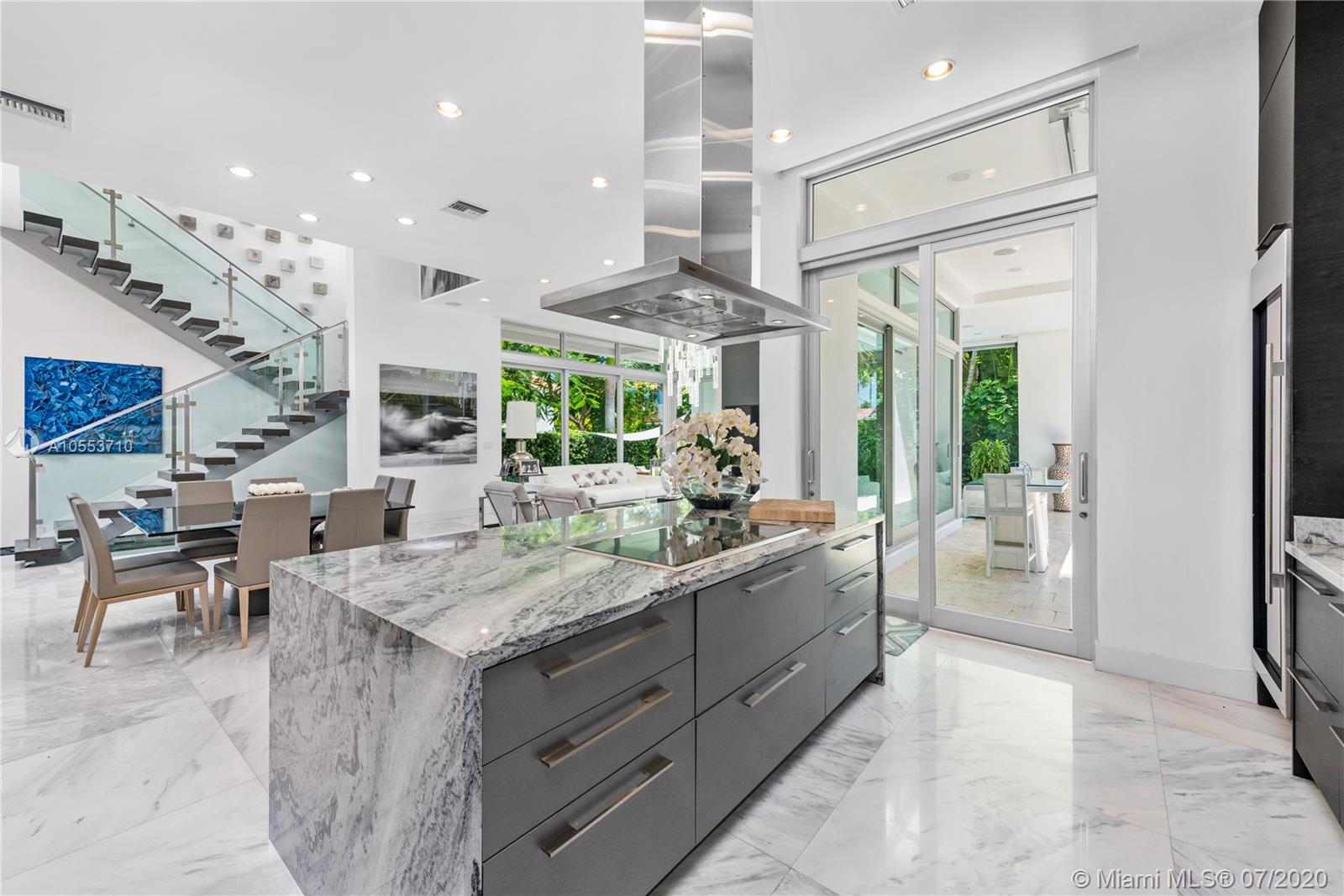 HIBISCUS ISLAND - Residential