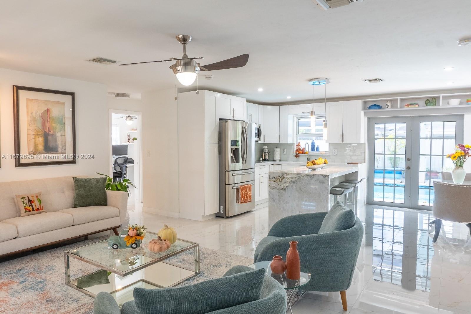 DRIFTWOOD PLAZA NO 3 - Residential