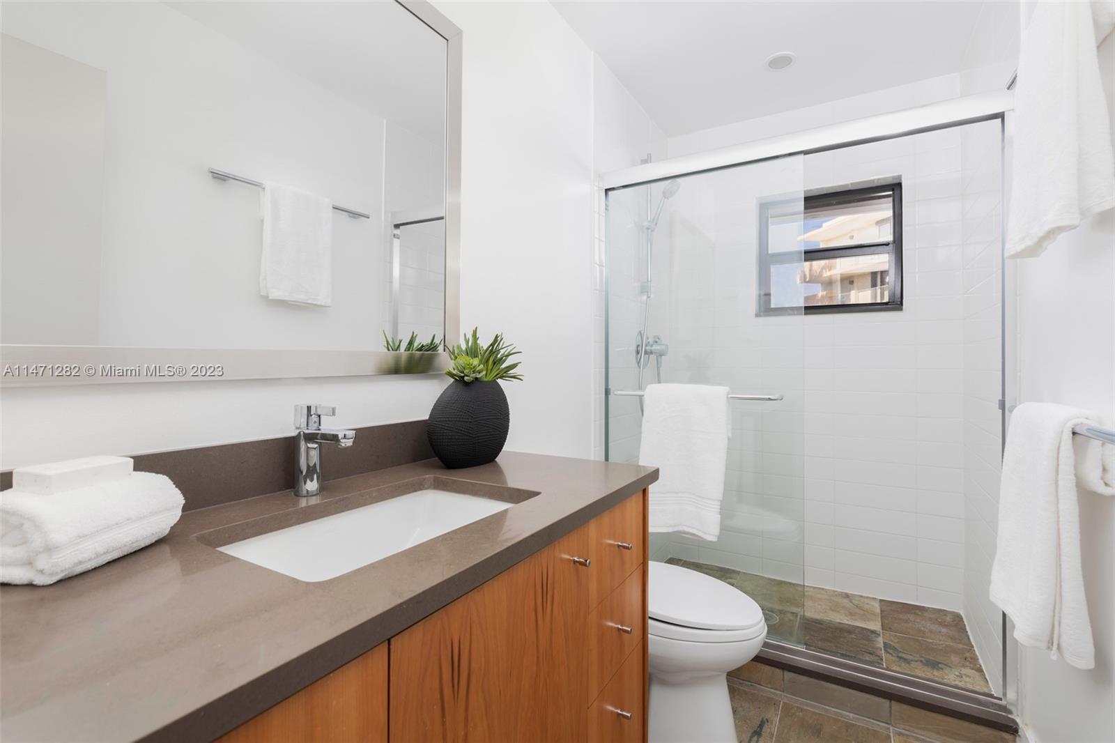 BELLAVISTA CONDO - Residential