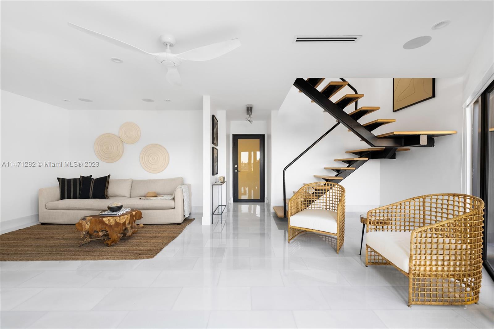 BELLAVISTA CONDO - Residential