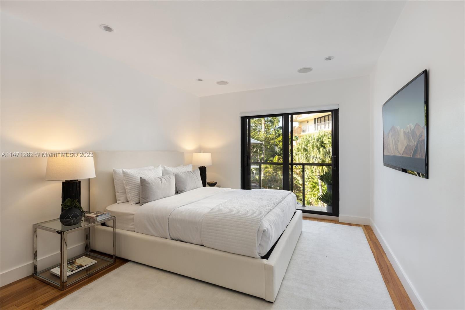 BELLAVISTA CONDO - Residential