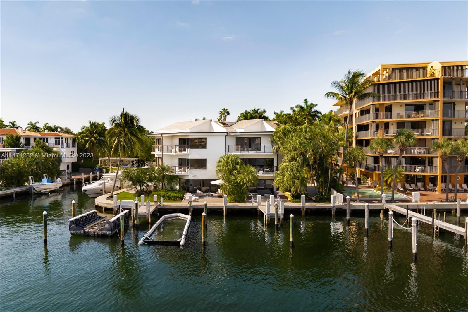 BELLAVISTA CONDO - Residential