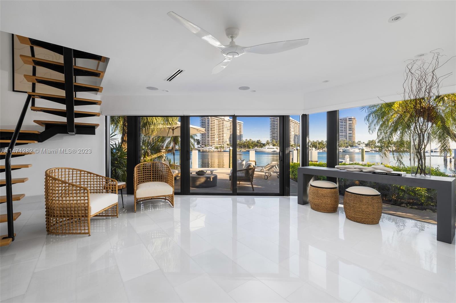 BELLAVISTA CONDO - Residential