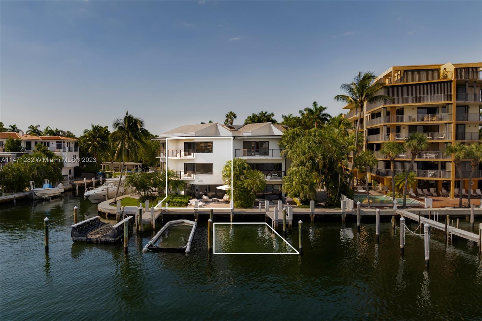 BELLAVISTA CONDO - Residential