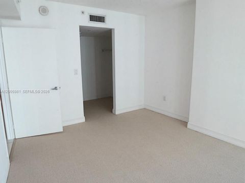 Tiny photo for 1750 N Bayshore Dr #2909, Miami, FL 33132 (MLS # A12005981)