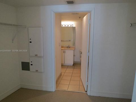 Tiny photo for 1750 N Bayshore Dr #2909, Miami, FL 33132 (MLS # A12005981)