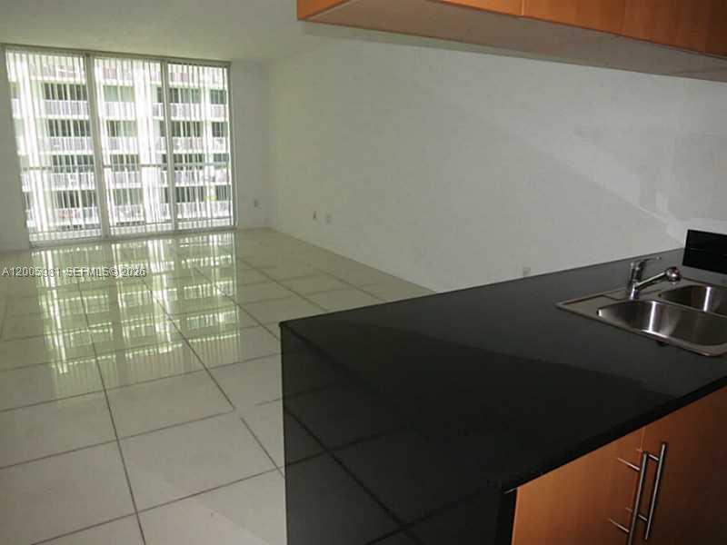 OPERA TOWER - Residential