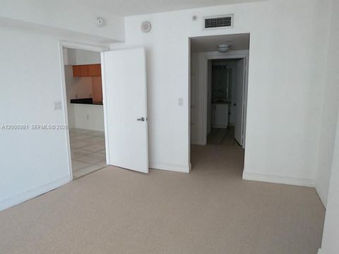 Tiny photo for 1750 N Bayshore Dr #2909, Miami, FL 33132 (MLS # A12005981)