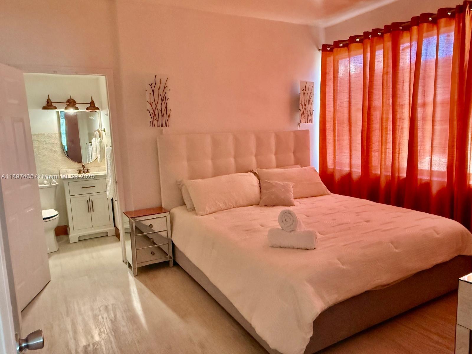 1342 DREXEL CONDO - Residential