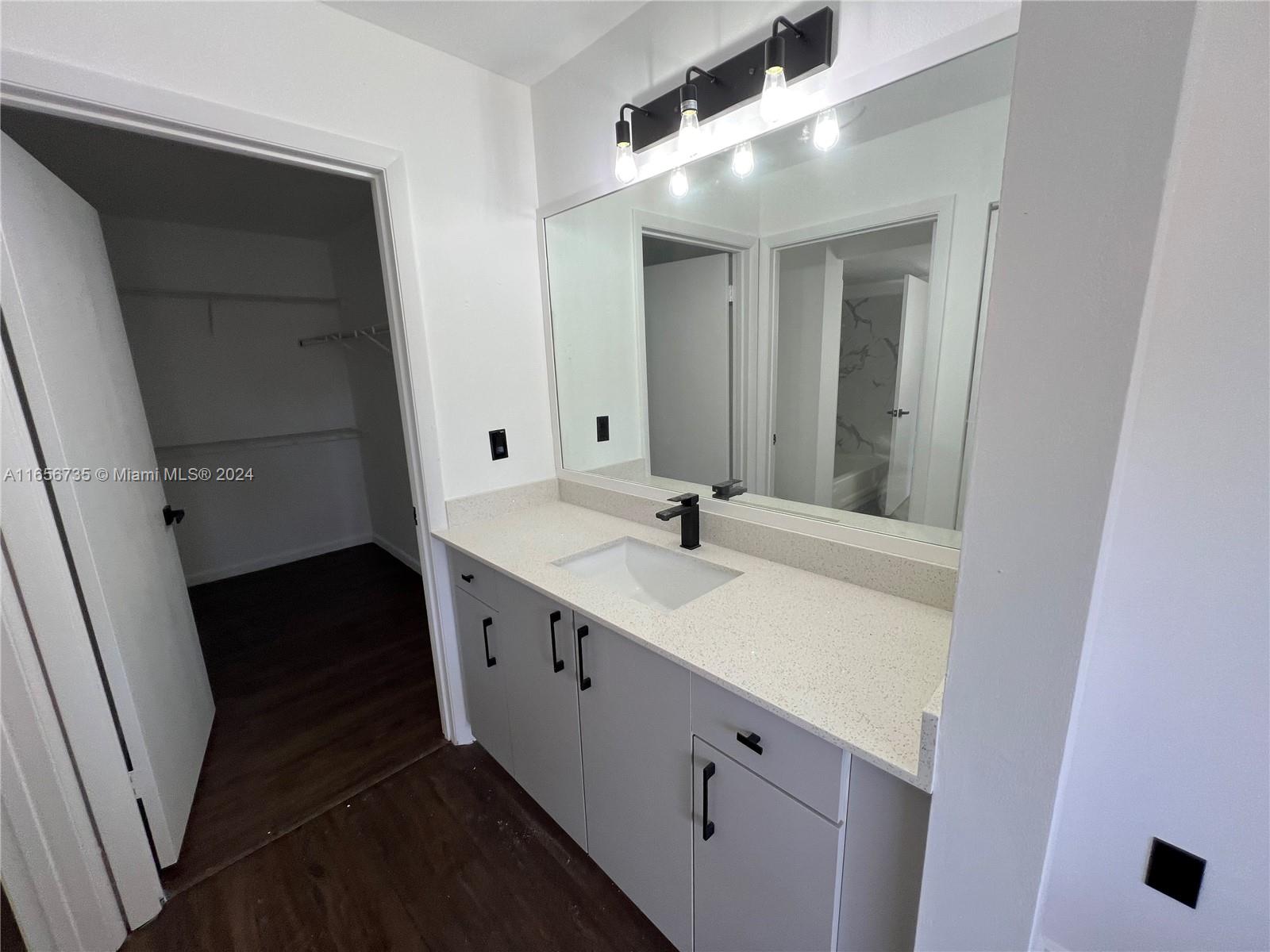 PALM LAKE CONDO - Residential