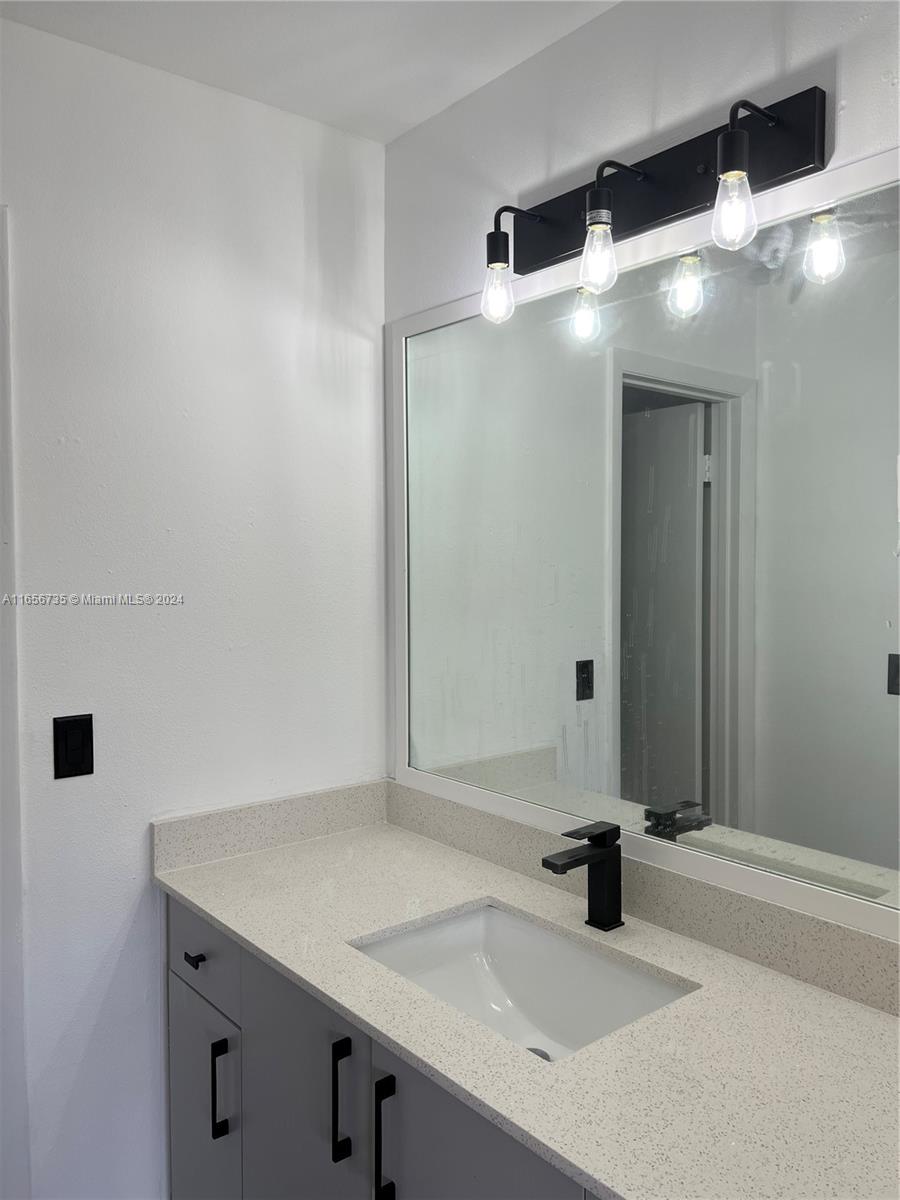 PALM LAKE CONDO - Residential