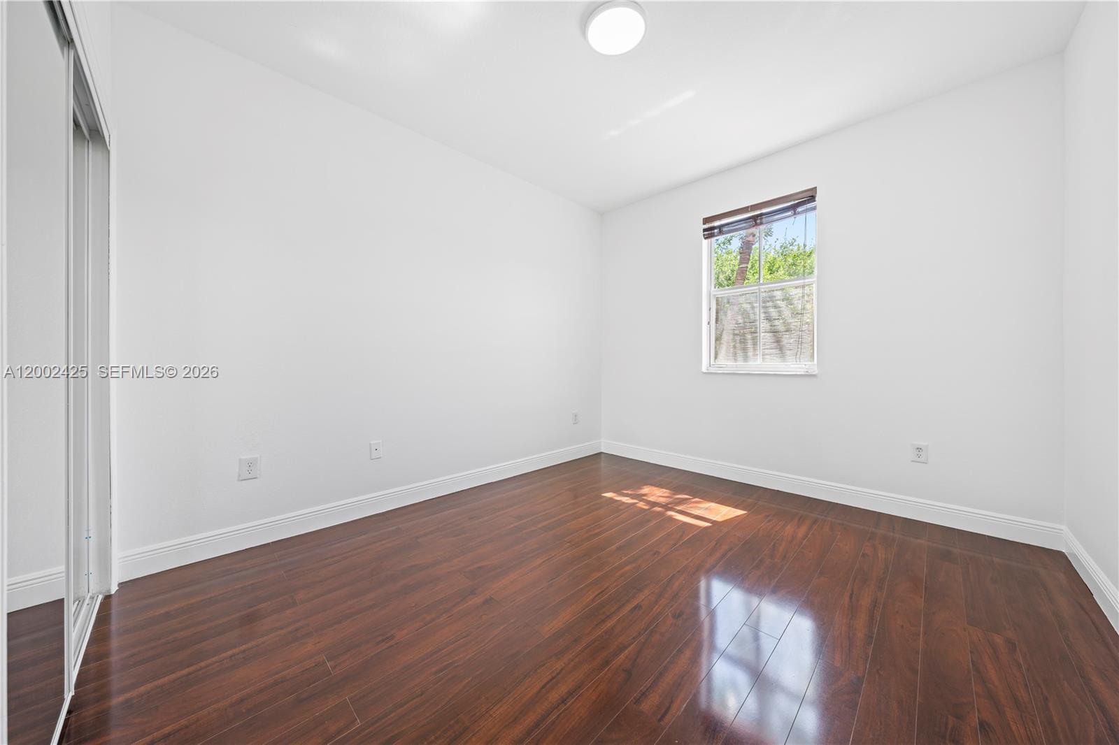 RIVERSIDE AT BISC NATL PK - Residential Lease