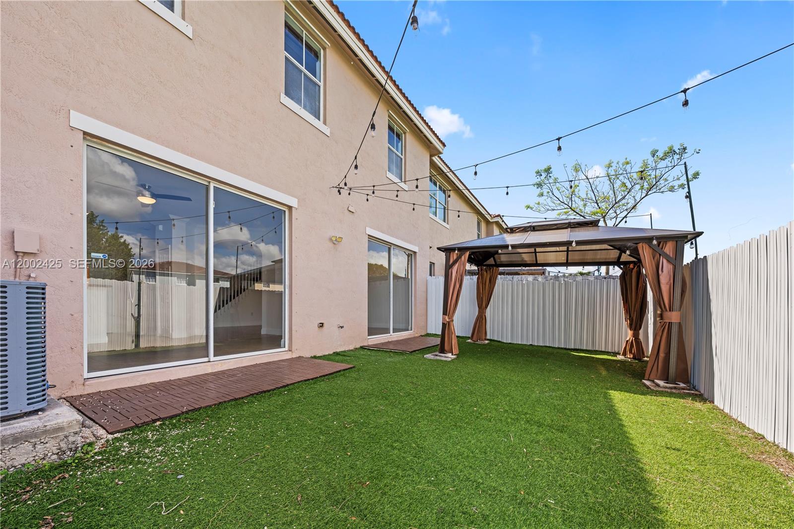 RIVERSIDE AT BISC NATL PK - Residential Lease