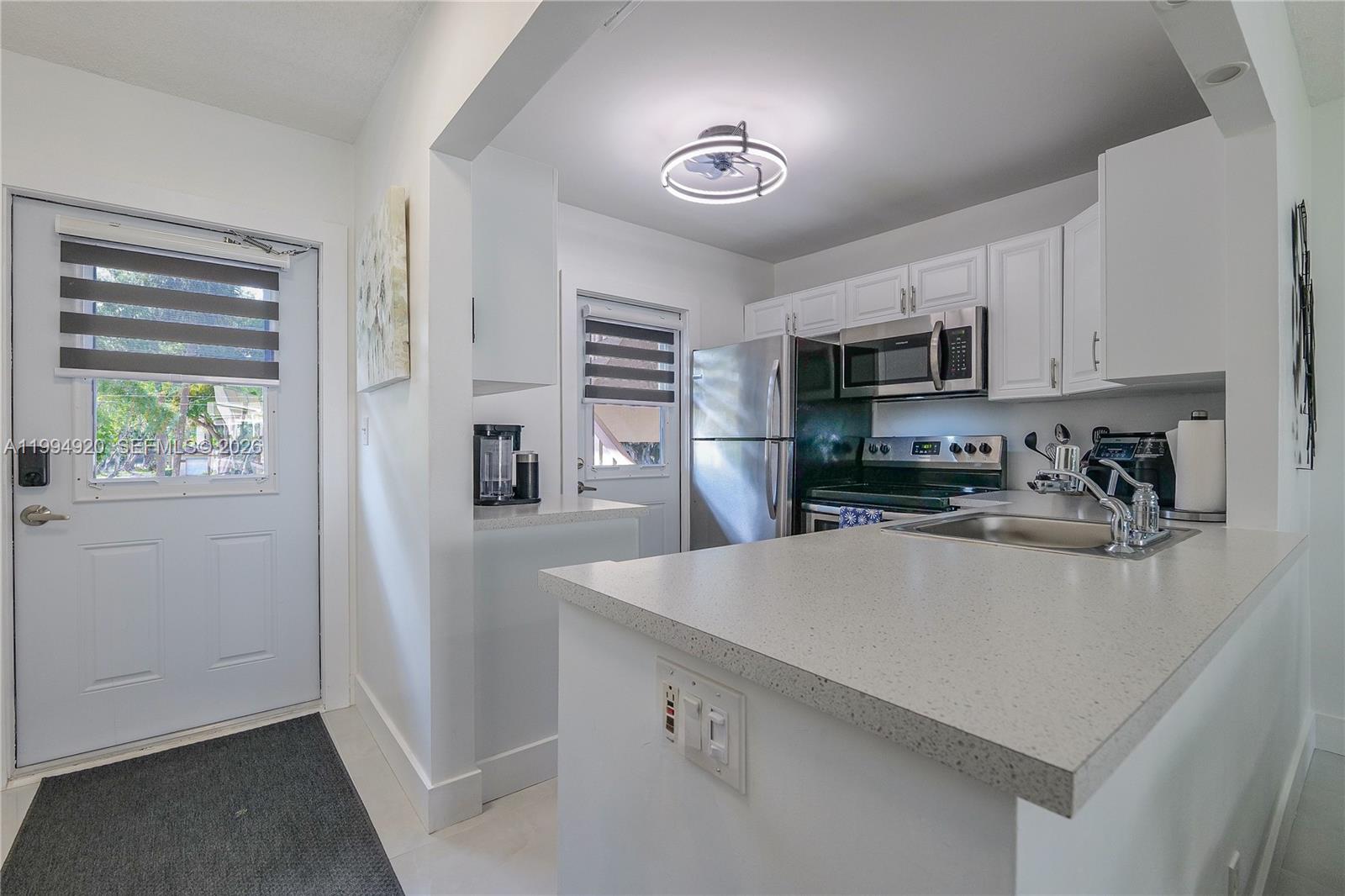 THISTLE GARDENS CONDO - Residential