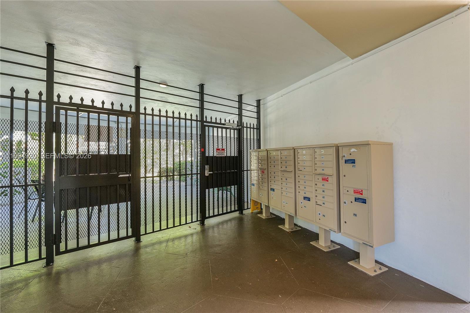 THISTLE GARDENS CONDO - Residential