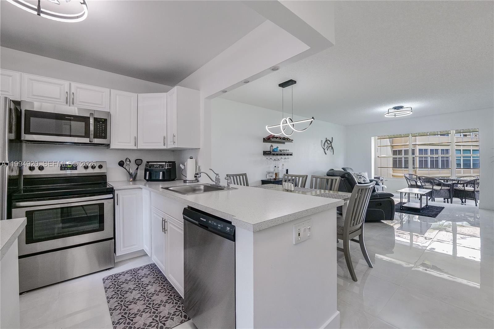 THISTLE GARDENS CONDO - Residential