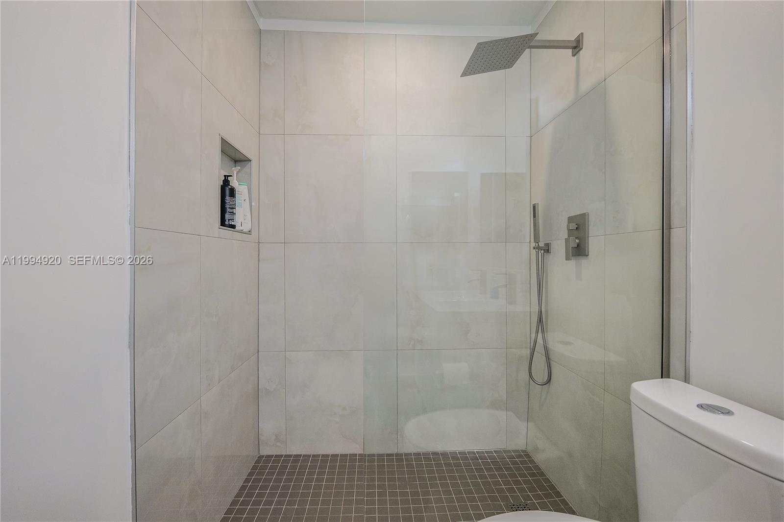 THISTLE GARDENS CONDO - Residential