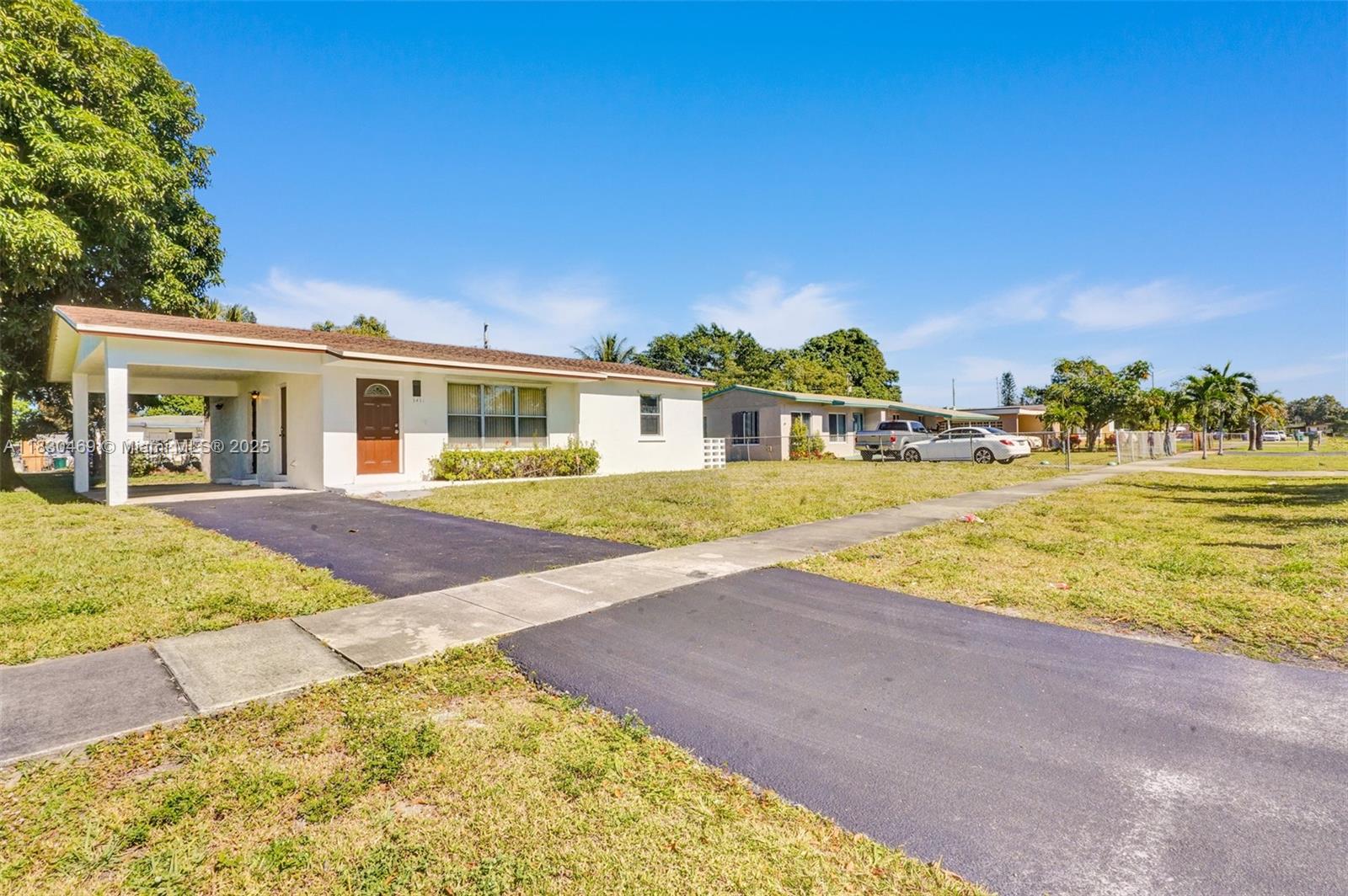3431 NW 5th Pl